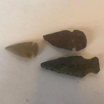 Six Arrowheads (LR-MG)