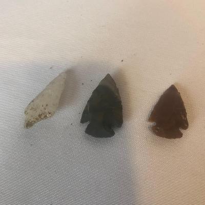 Six Arrowheads (LR-MG)