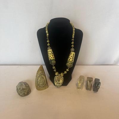 Stone & Quartz Carved Items (LR-MG)
