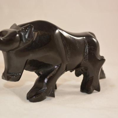 Black Agate Bull Carving 6.25