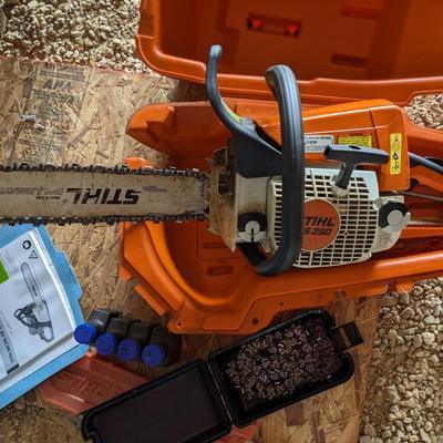 Stihl MS 250 Chain Saw