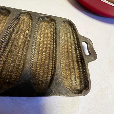 Cast Iron Skillets, Corning Ware & More (K-RG)