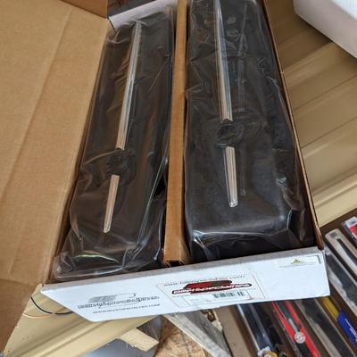 NIB Valve Covers Chevy SBC