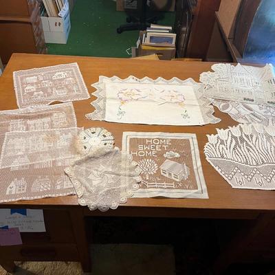 Vintage Table Linens & More (O-RG)