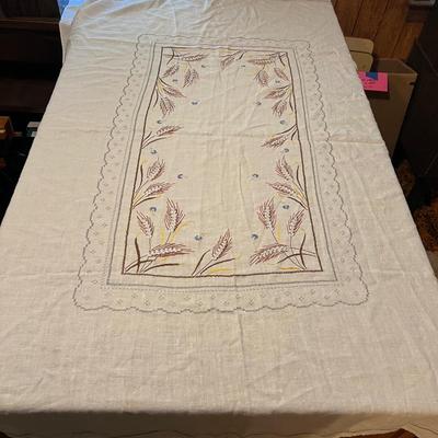 Vintage Table Linens & More (O-RG)