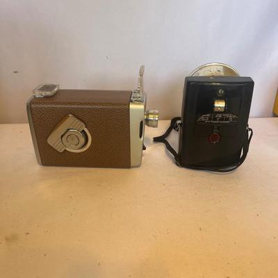 Vintage Kodak & Polaroid Cameras (LR-MG)