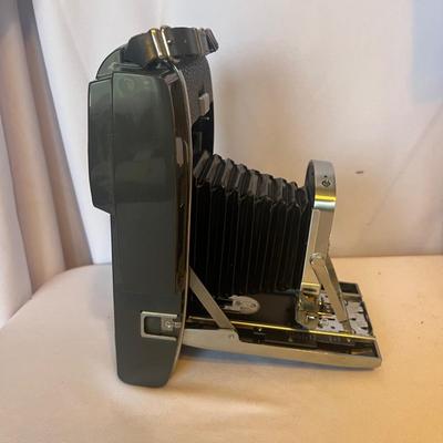 Vintage Kodak & Polaroid Cameras (LR-MG)