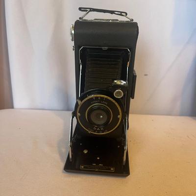 Vintage Kodak & Polaroid Cameras (LR-MG)