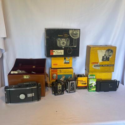 Vintage Kodak & Polaroid Cameras (LR-MG)