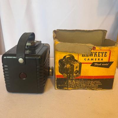 Vintage Kodak & Polaroid Cameras (LR-MG)