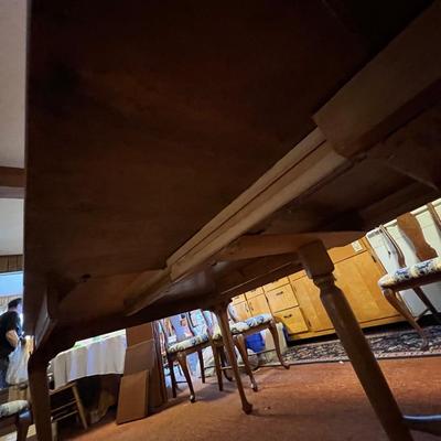 Rococo Style Expandable Wooden Dining Table (K-RG)