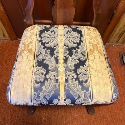 Six Matching Dining Chairs W/Upholstered Seats (K-RG)