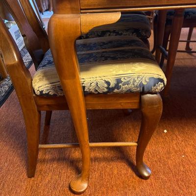 Six Matching Dining Chairs W/Upholstered Seats (K-RG)
