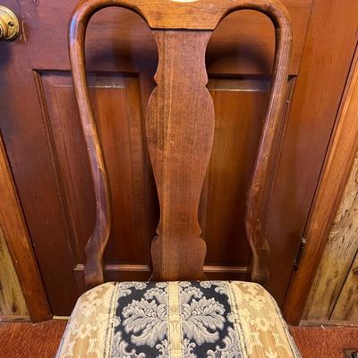 Six Matching Dining Chairs W/Upholstered Seats (K-RG)