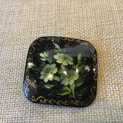 Vintage Signed Rusian  Laquer Brooch