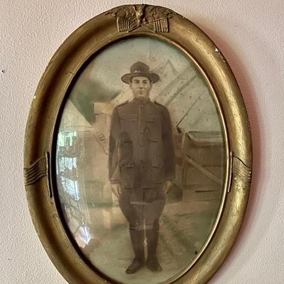 Bubble glass soldier picture