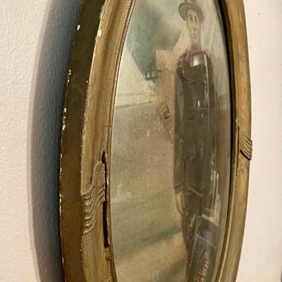 Bubble glass soldier picture