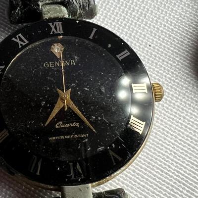 Gucci, Buler, Timex & More - Ten Ladies Watches (K-RG)