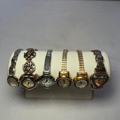 Gucci, Buler, Timex & More - Ten Ladies Watches (K-RG)