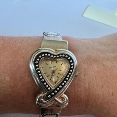 Gucci, Buler, Timex & More - Ten Ladies Watches (K-RG)