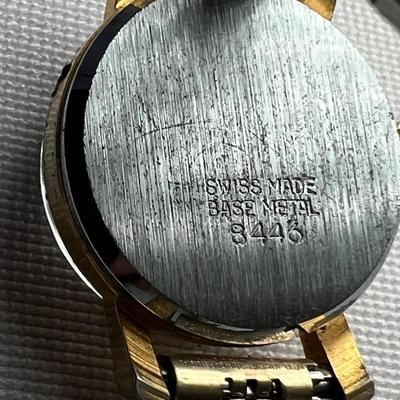 Gucci, Buler, Timex & More - Ten Ladies Watches (K-RG)