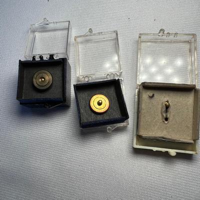 Gold Tie Pins, Brooches & More (K-RG)