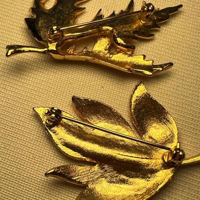 Gold Tie Pins, Brooches & More (K-RG)