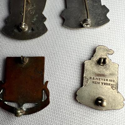 Army Issue Pocket Knife, Military Patches, Buttons, Ribbon Bars & More (K-RG)