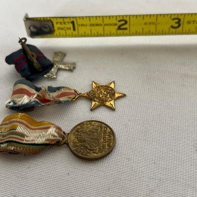 Army Issue Pocket Knife, Military Patches, Buttons, Ribbon Bars & More (K-RG)