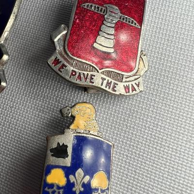 Army Issue Pocket Knife, Military Patches, Buttons, Ribbon Bars & More (K-RG)