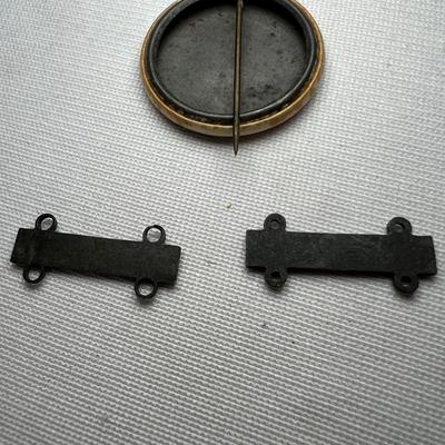 Army Issue Pocket Knife, Military Patches, Buttons, Ribbon Bars & More (K-RG)