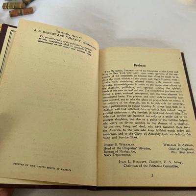 Army Issue Pocket Knife, Military Patches, Buttons, Ribbon Bars & More (K-RG)