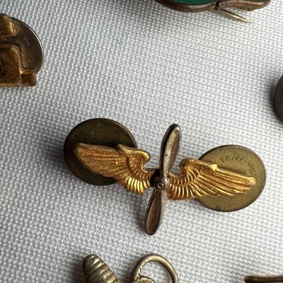 Army Issue Pocket Knife, Military Patches, Buttons, Ribbon Bars & More (K-RG)