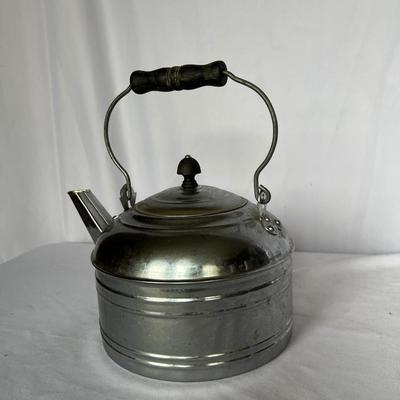 Three Vintage Kettles Includes Revere (DR-RG)
