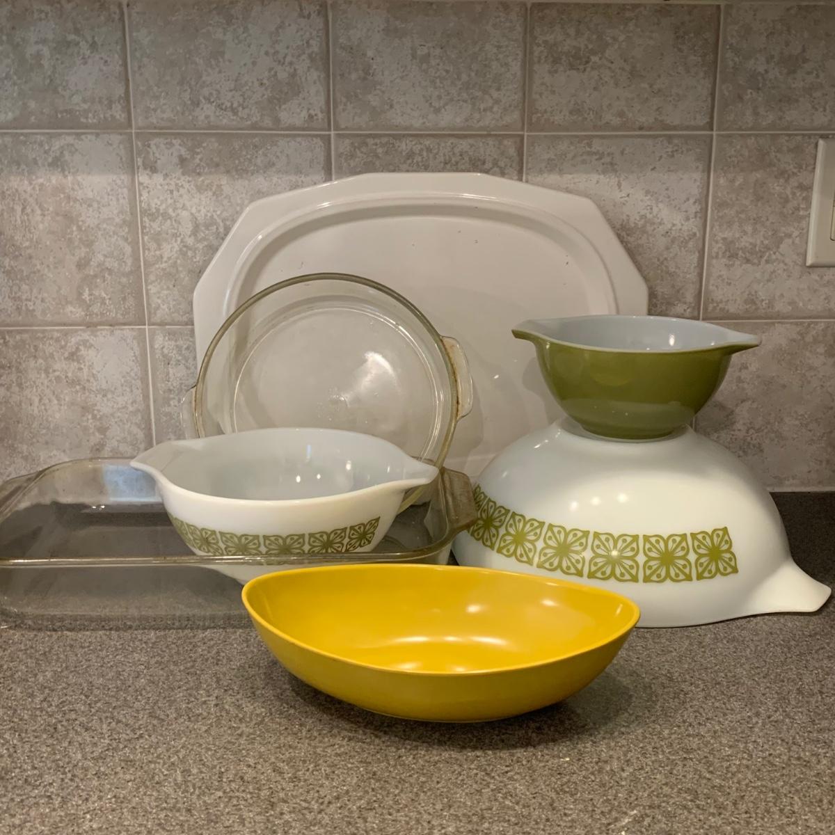 Green pyrex mixing bowl online