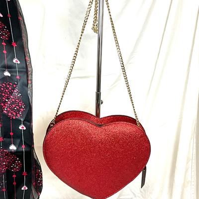 261 Lady Luck Heart Handbag, Black, Red Heart Scarf, Heart Necklace, Rhinestone Locket Bracelet, Barrette, Earrings