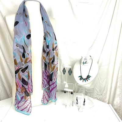 326 Feather Scarf, Feather Necklace Set, Three Variety Green Earrings