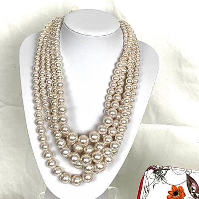 328 Pearl Necklace, Earrings, and Floral Clutch