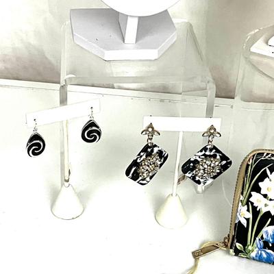 330 Black and Silver Necklaces and Earrings with Floral Clutch