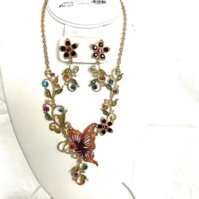334 Butterfly Rhinestone Necklace and Earring Set  with Butterfly Clutch
