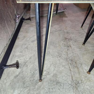 Mid Century MCM Table & 3 Chairs 62 x35x29 includes 12" leaf