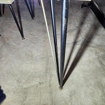Mid Century MCM Table & 3 Chairs 62 x35x29 includes 12" leaf