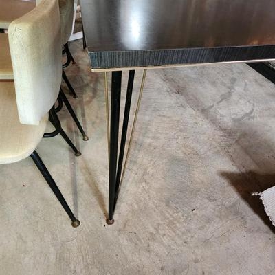Mid Century MCM Table & 3 Chairs 62 x35x29 includes 12" leaf