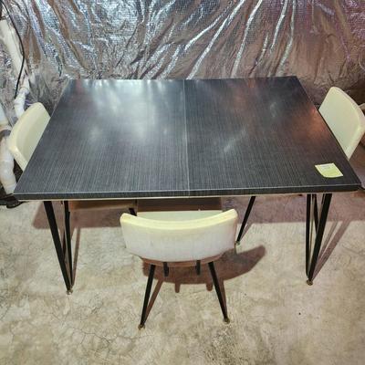 Mid Century MCM Table & 3 Chairs 62 x35x29 includes 12" leaf