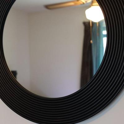 36" Bulatan Texture Mirror
