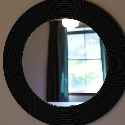 36" Bulatan Texture Mirror