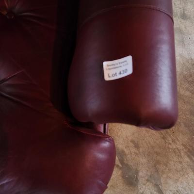 Classic Button Tuft Club Lounge Chair 35W 23" deep seat
