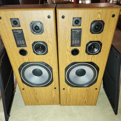 Onkyo Bass Reflex Speaker System Fusion AV s-61 12" 4 way Speaker System
