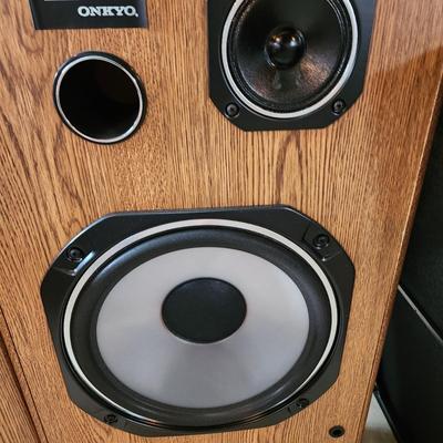 Onkyo Bass Reflex Speaker System Fusion AV s-61 12" 4 way Speaker System