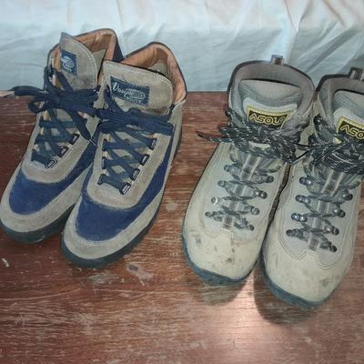Two pair of Women's hiking boots Vasque Skywalk Boots & Asolo 7.5